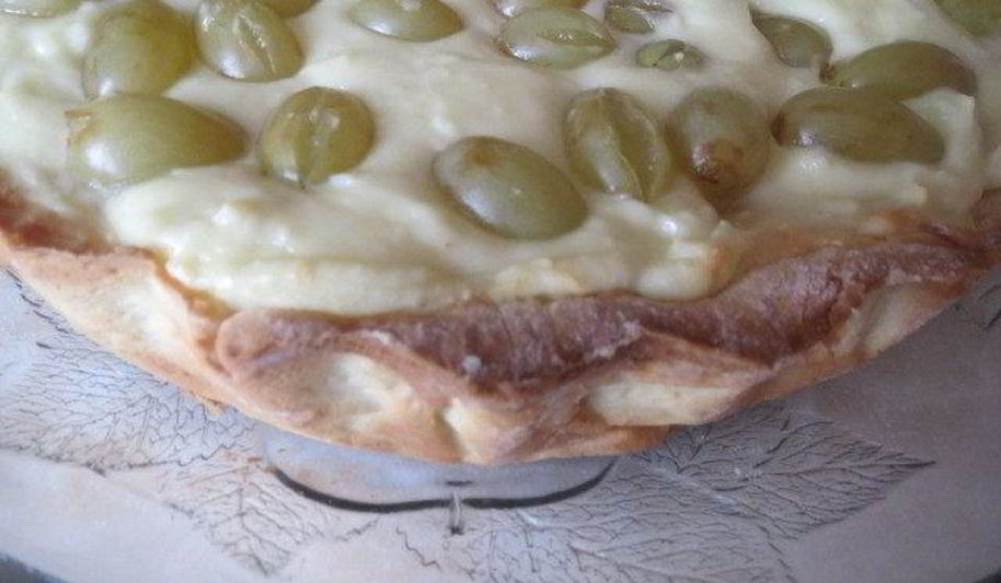 Рецепт творожника с виноградом