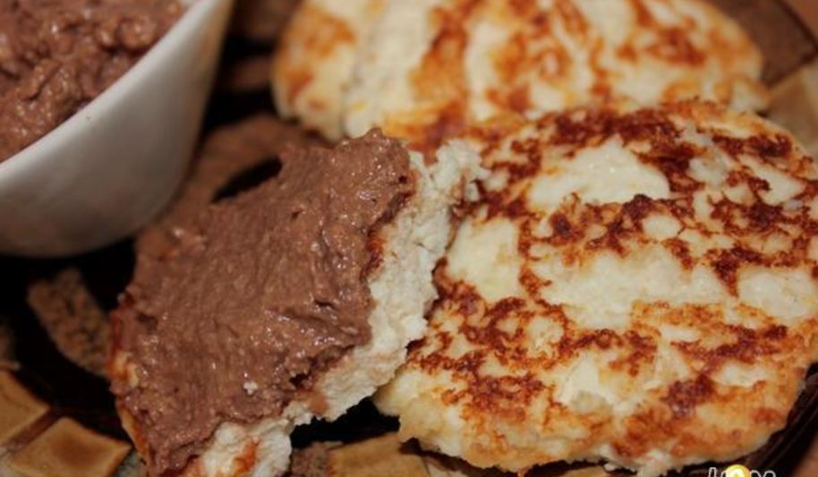 Рецепт ванильно-апельсиновых сырники с ореховой пастой