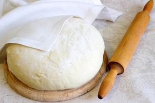 Самое вкусное дрожжевое тесто для пиццы
