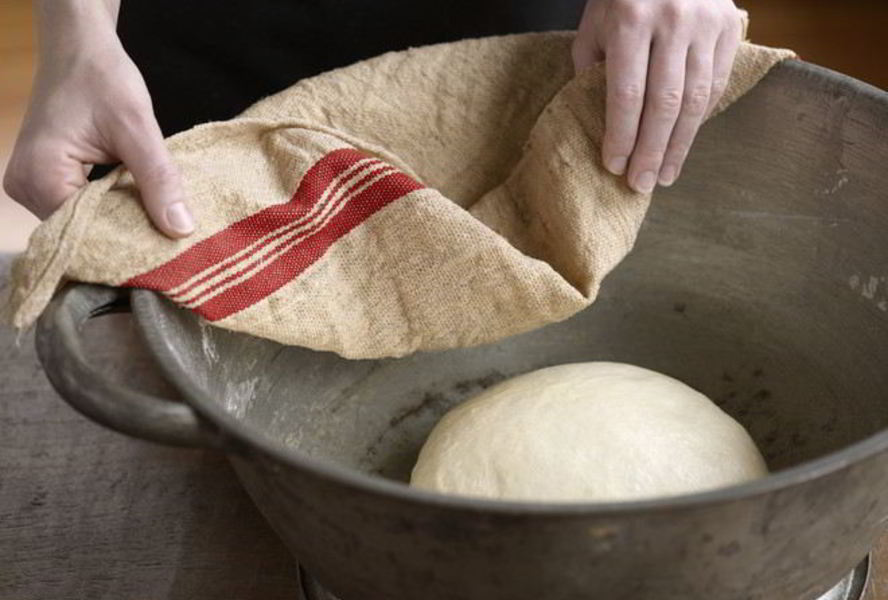 Тесто для пиццы на молоке