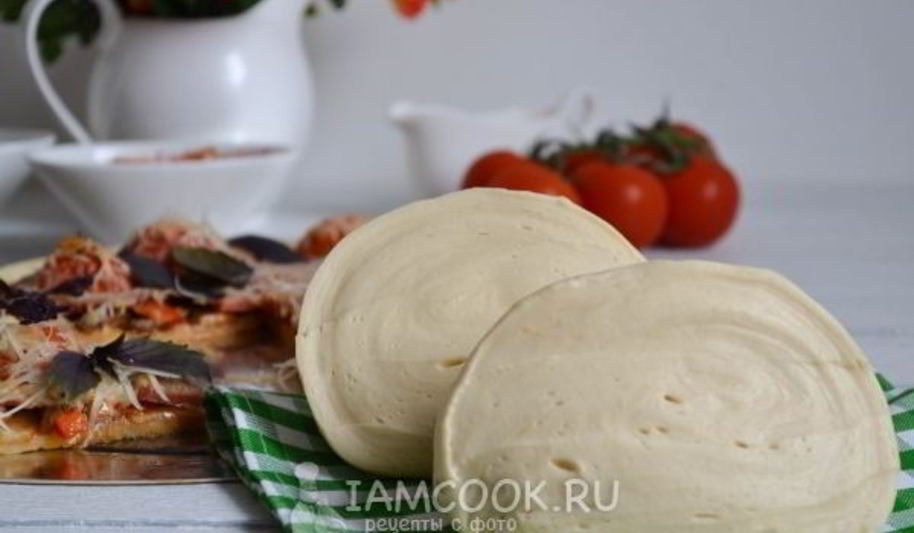 Рецепт тонкого теста для пиццы без дрожжей