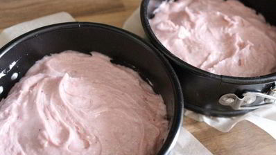 брусничный торт с белым шоколадом