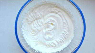 йогуртовый торт с летними ягодами