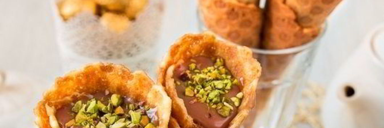 Вафельные трубочки с кремом