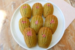 Выпечка с сакурой