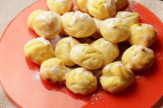 Профитроли с творожным кремом