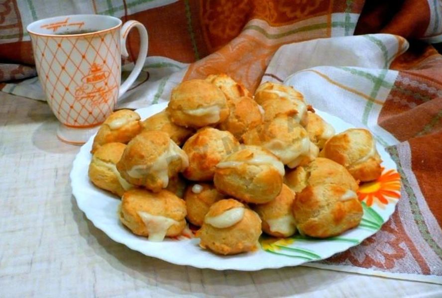 Профитроли с заварным кремом