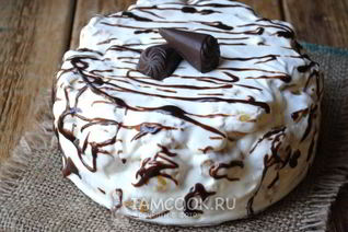 Торт из профитролей со сметанным кремом