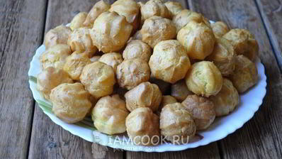 торт из профитролей со сметанным кремом