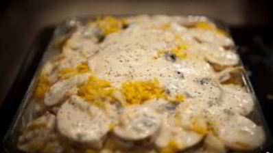 картофельная запеканка с беконом