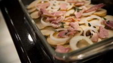 картофельная запеканка с беконом