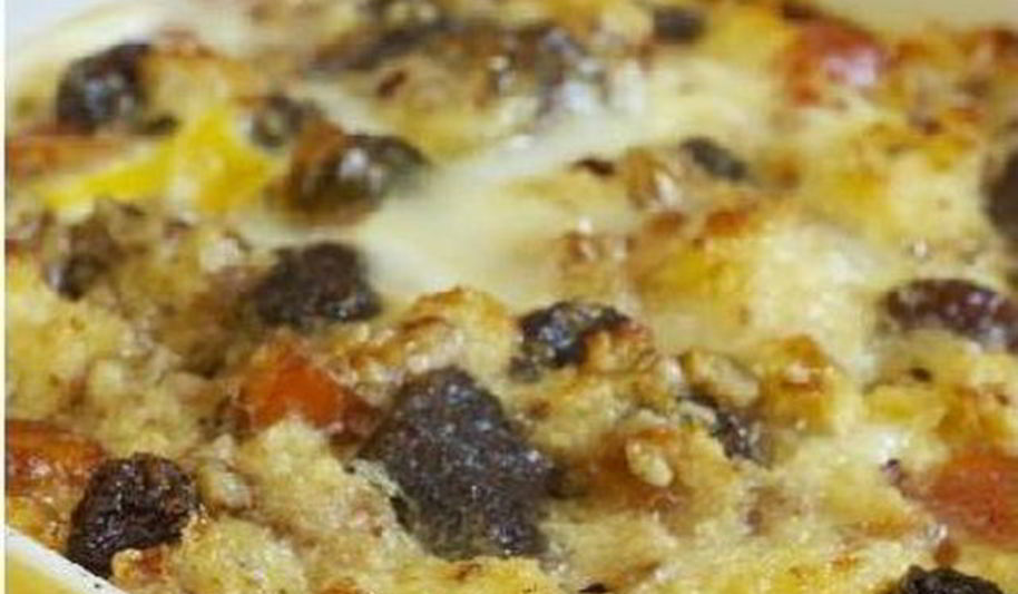 Рецепт мясной запеканки с сухофруктами