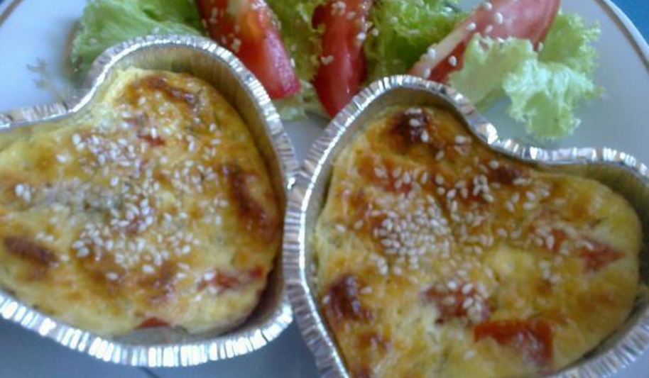 Рецепт творожных мини-запеканок с сыром и овощами