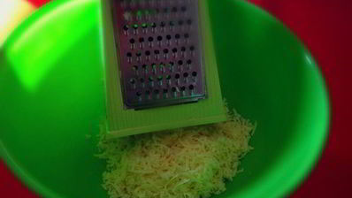 тыквенная запеканка со спаржей, с сырной корочкой и колбаской из индейки