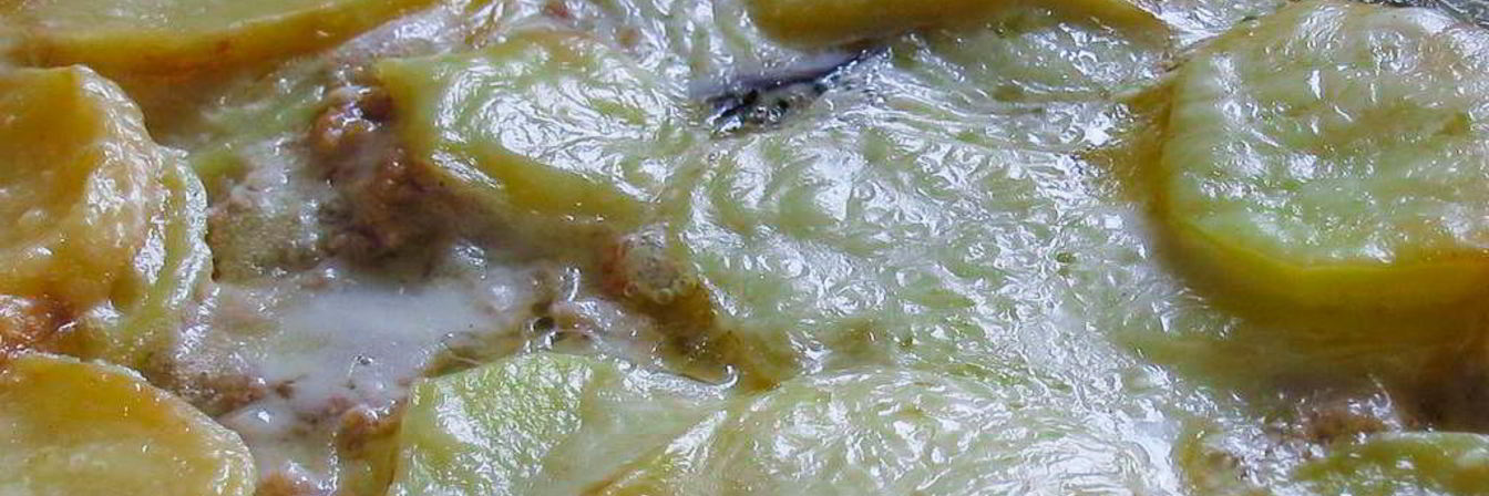 Запеканка мясная с баклажанами