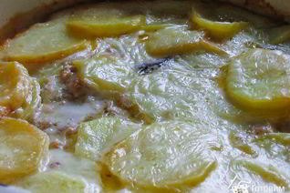 Запеканка мясная с баклажанами