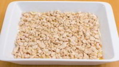 запеканка с рисом, куриным филе, кукурузой и овощами