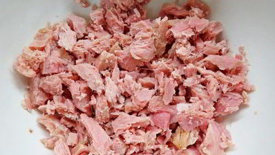 запеканка с тунцом, сыром и каперсами