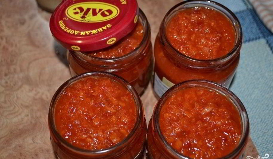 Рецепт аджики острой с яблоками