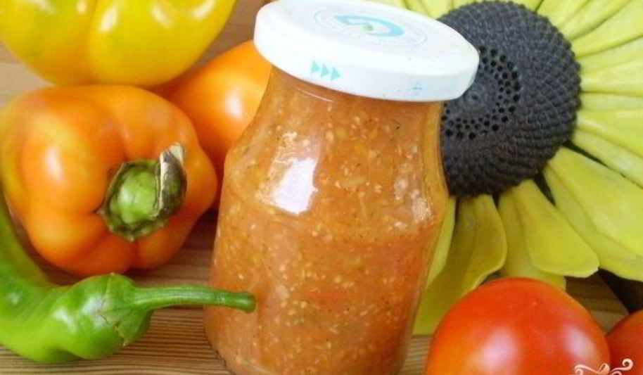 Рецепт вареной аджики на зиму