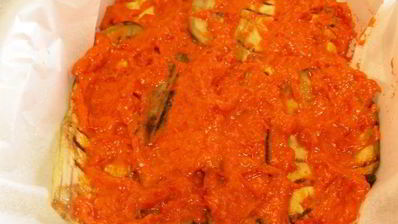 запеканка из баклажанов с аджикой и моцареллой