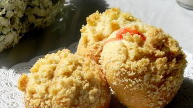 булочки с джемом и штрейзелем