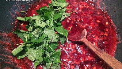 клубничный джем с базиликом и кедровыми орешками