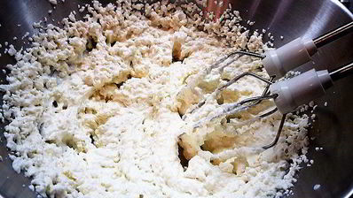 кростата с абрикосовым джемом и рикоттой