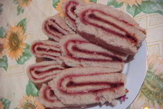 Рулет с джемом