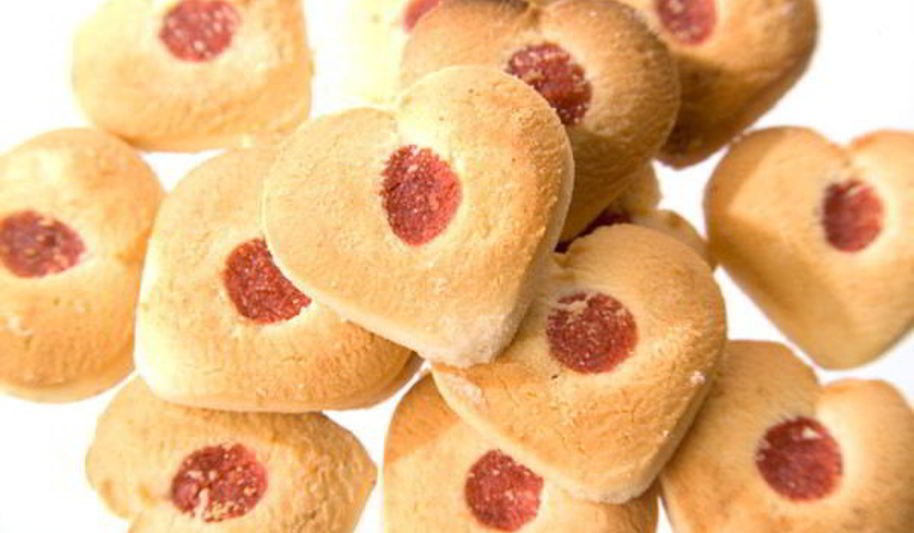 Рецепт ванильных сердечек с джемом