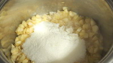 яблочный джем с карамелью