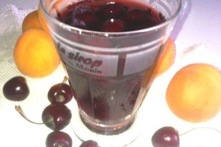 Компот из черешни