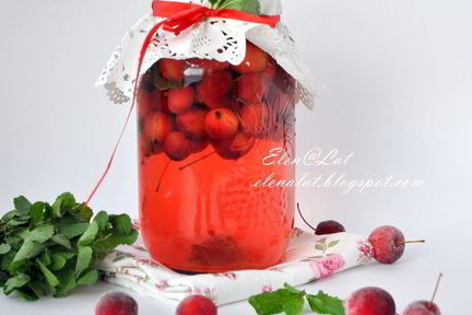 Компот из райских яблок с мятой