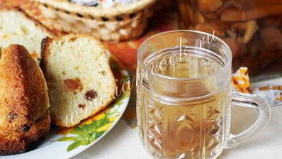 компот из сушеных яблок с тимьяном