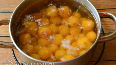 компот из желтой алычи на зиму