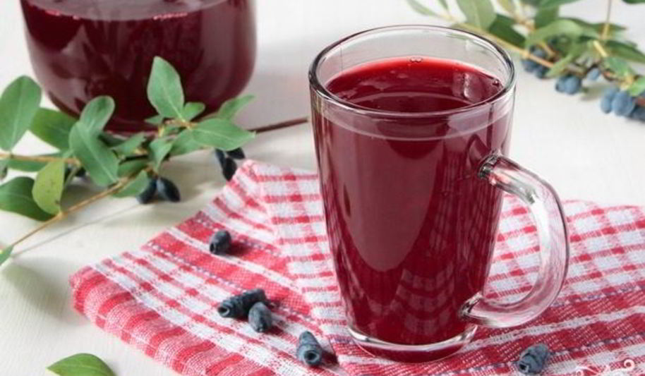 Рецепт компота из жимолости