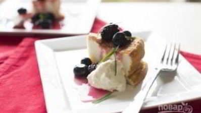 ванильный торт с ягодным компоте