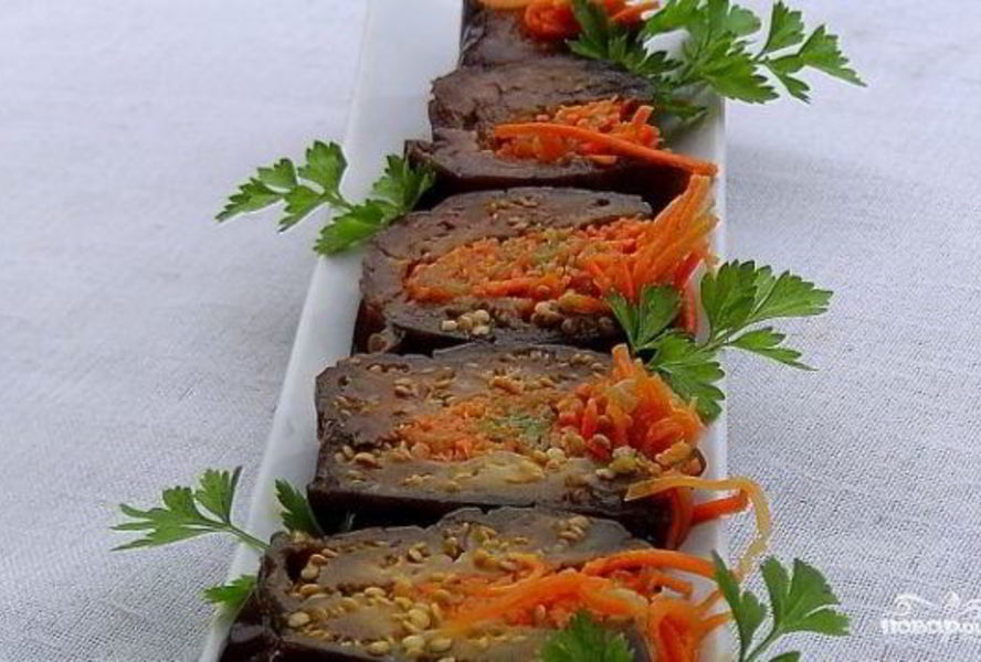 Квашеные баклажаны с морковкой и чесноком