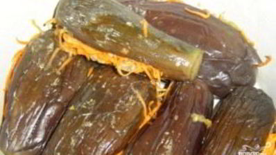 квашеные баклажаны с морковкой и чесноком