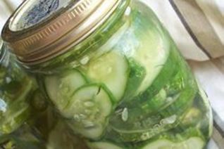 Кисло-сладкие маринованные огурцы без закатки