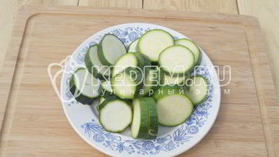 маринованные кабачки с помидорами