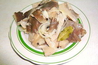 Маринованные вешенки