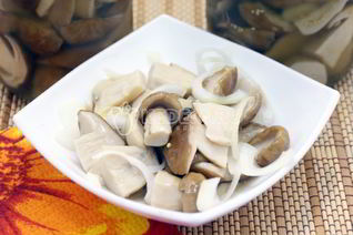 Маринованные грибы