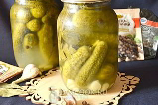 Огурцы на зиму в литровых банках