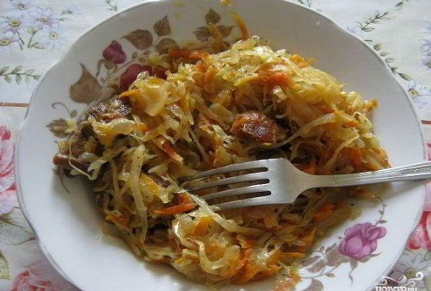 Кислая капуста со свининой