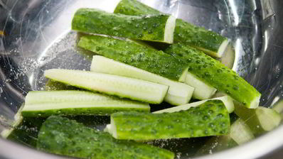 малосольные огурцы с медом