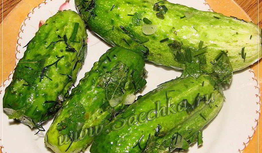 Рецепт малосольных огурцов в пакете