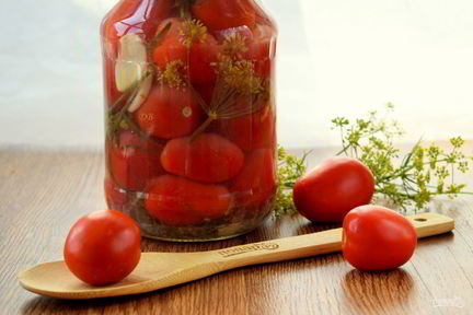 Малосольные помидоры классические