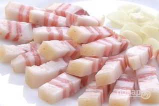Сало, соленное с чесноком