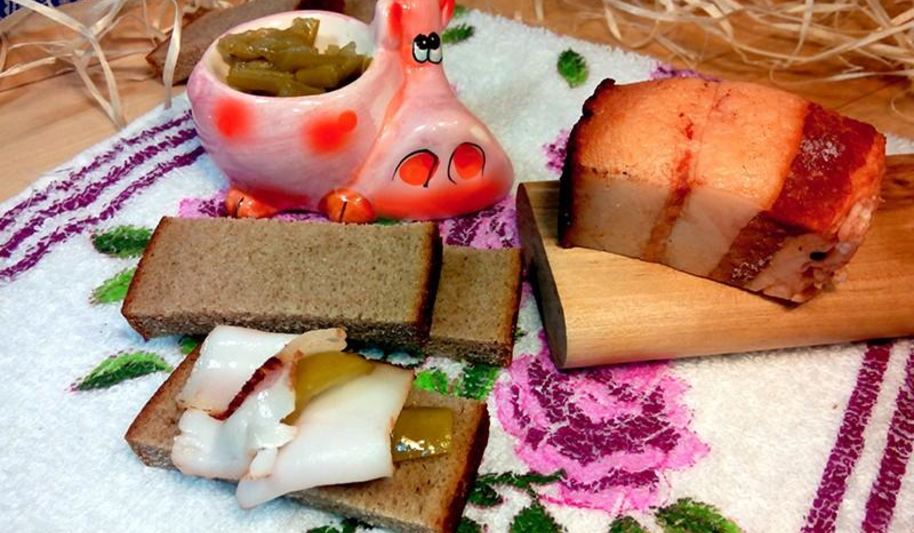 Рецепт сала в луковом рассоле